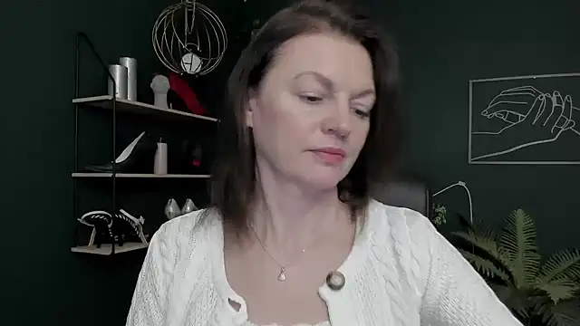 VivianWILD online show from 02.13.26