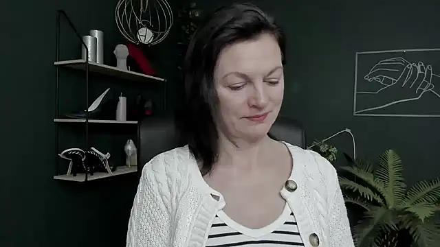 VivianWILD online show from 02.25.26