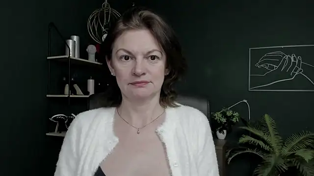 VivianWILD online show from 05.12.26