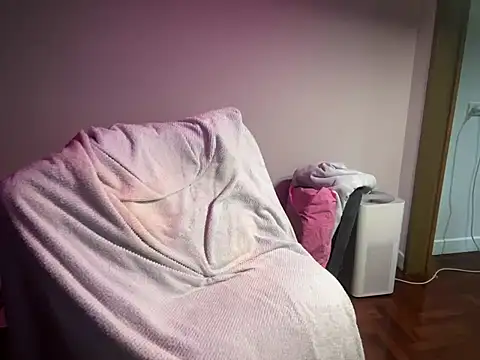 Snapshot of cloudboy_kk8 chatting on 01.08.25 cloudboy kk8 online show from 01.08.25