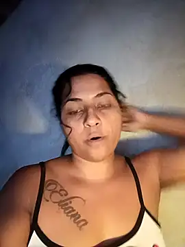 Snapshot of Giselabrunette25 chatting on 10.18.25 Giselabrunette25 online show from 10.18.25