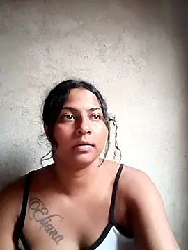 Snapshot of Giselabrunette25 chatting on 10.23.25 Giselabrunette25 online show from 10.23.25