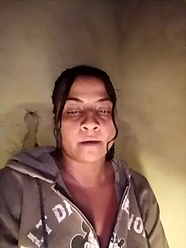 Snapshot of Giselabrunette25 chatting on 10.25.25 Giselabrunette25 online show from 10.25.25