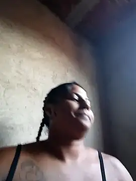 Snapshot of Giselabrunette25 chatting on 11.05.25 Giselabrunette25 online show from 11.05.25