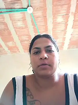 Snapshot of Giselabrunette25 chatting on 11.29.25 Giselabrunette25 online show from 11.29.25