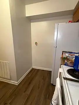 Snapshot of yummyrina chatting on 11.28.25 yummyrina online show from 11.28.25