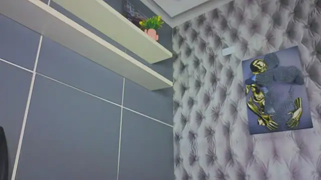 Hilary-banks online show from 09.17.25