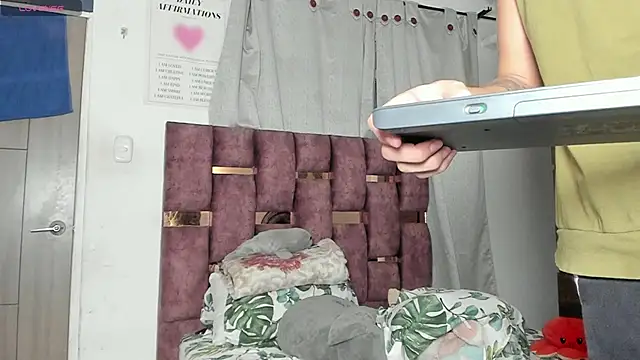 Snapshot of Angelo_018 chatting on 02.01.25 Angelo 018 online show from 02.01.25