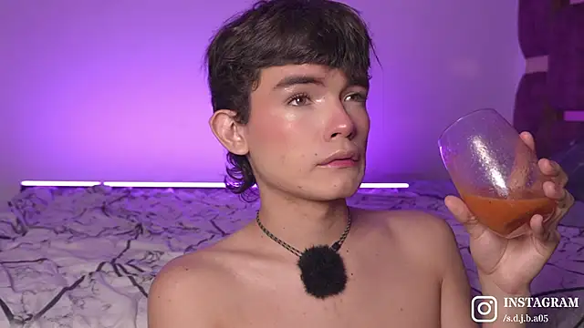 Snapshot of Angelo_018 chatting on 11.29.25 Angelo 018 online show from 11.29.25