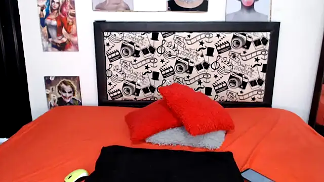 Rihana14 online show from 12.27.24