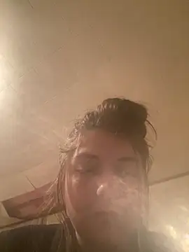 Snapshot of itzcheyduh chatting on 02.24.26 itzcheyduh online show from 02.24.26