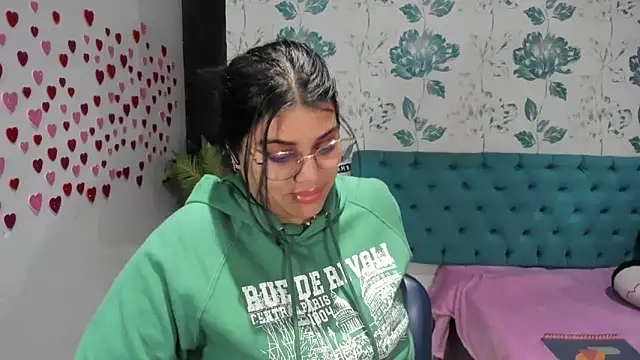 LindaBreeS online show from 02.11.25