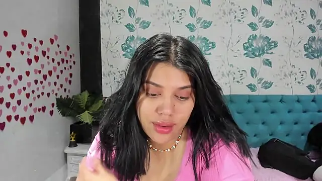 LindaBreeS online show from 02.24.25