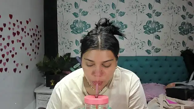 LindaBreeS online show from 03.13.25