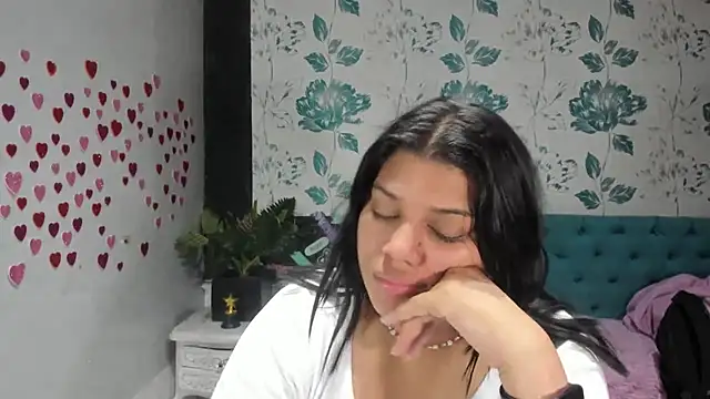 LindaBreeS online show from 03.17.25