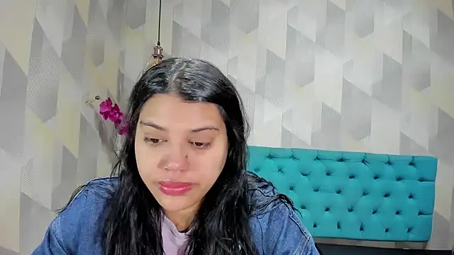 LindaBreeS online show from 10.05.25