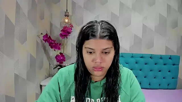 LindaBreeS online show from 10.18.25