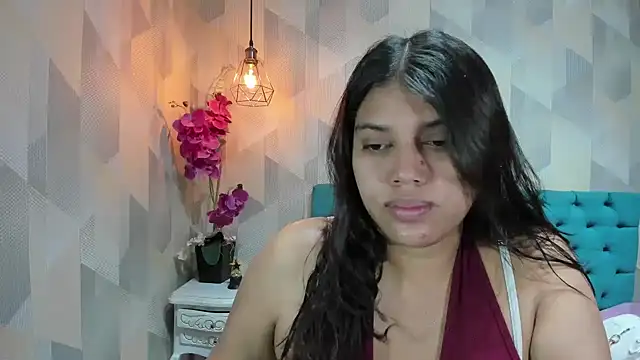 Snapshot of LindaBreeS chatting on 05.30.26 LindaBreeS online show from 05.30.26