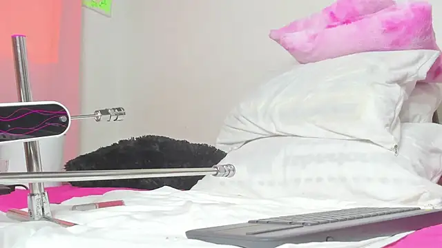 Ashley Miiller1 online show from 01.21.25