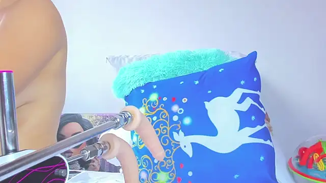 Ashley Miiller1 online show from 03.05.25