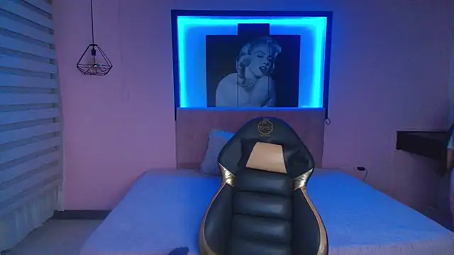 Andrea Ramos online show from 02.25.25