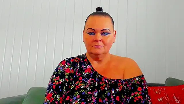 Snapshot of MilanaBiegert chatting on 02.06.26 MilanaBiegert online show from 02.06.26