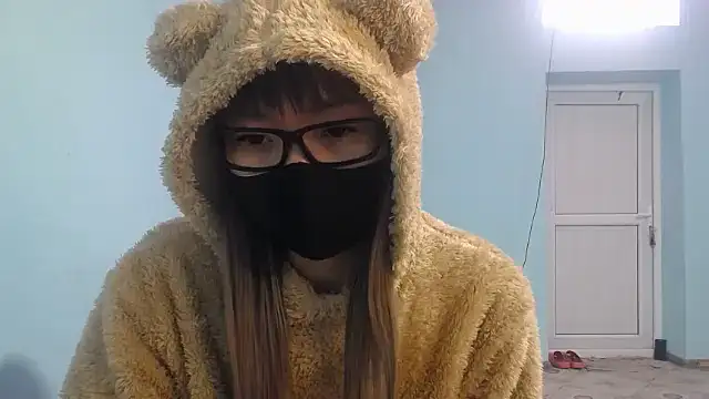 elllaaxx online show from 03.18.25