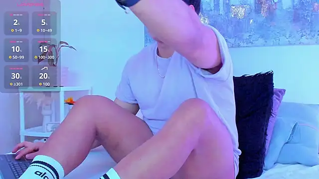 arminjones1 online show from 12.16.25