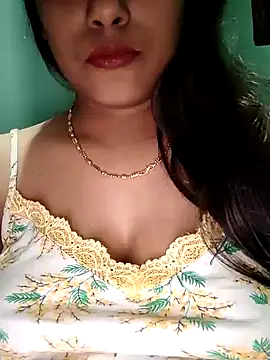 sexyindi couple online show from 12.03.24