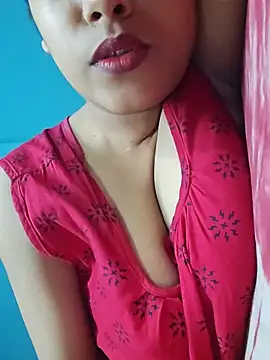 Snapshot of sexyindi_couple chatting on 05.30.26 sexyindi couple online show from 05.30.26