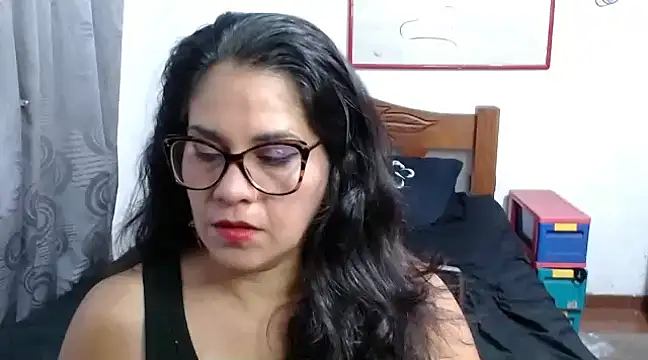 Mistresskloe01 online show from 02.10.25