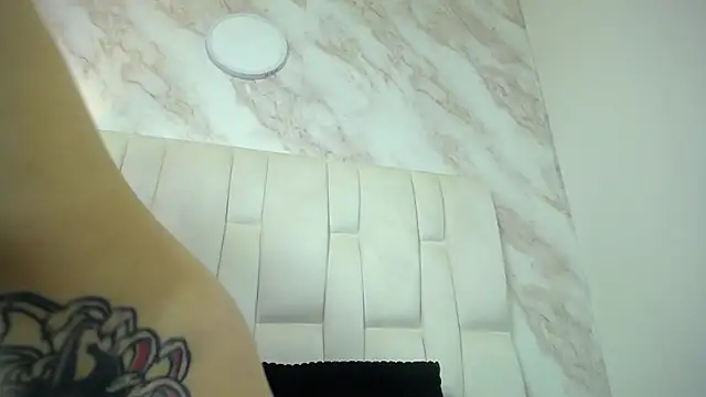 Naughty Kittenm online show from 02.11.25