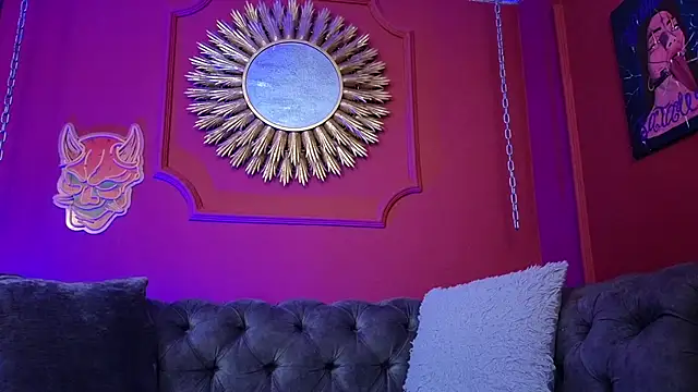 Julieta Russell online show from 02.27.26