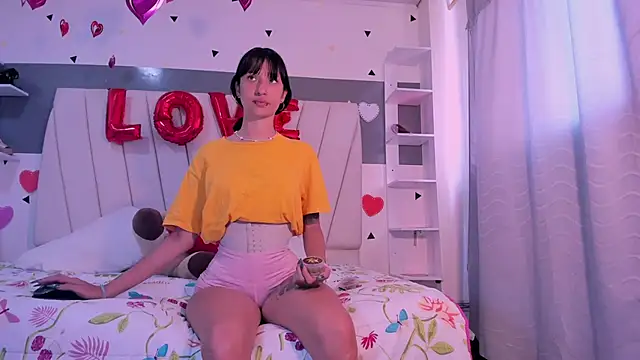 laurem-paulette online show from 02.27.25