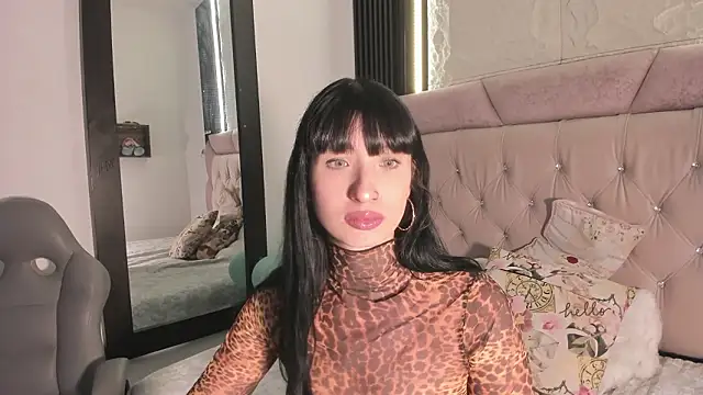 Snapshot of laurem-paulette chatting on 02.23.26 laurem-paulette online show from 02.23.26