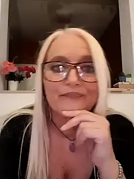 kikkastar online show from 12.29.24