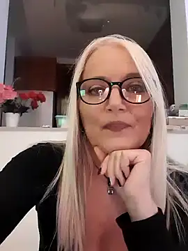 kikkastar online show from 01.02.25