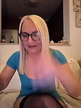 kikkastar online show from 02.13.25