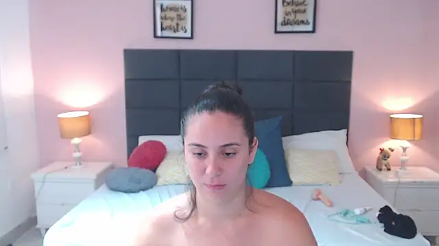 MadisonJenner online show from 02.03.25