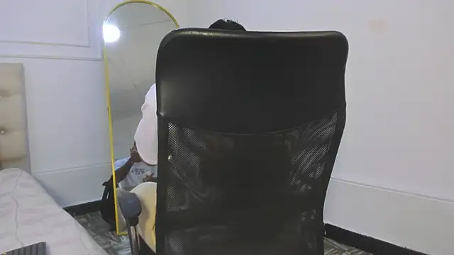 Big furry bear13 online show from 02.05.26