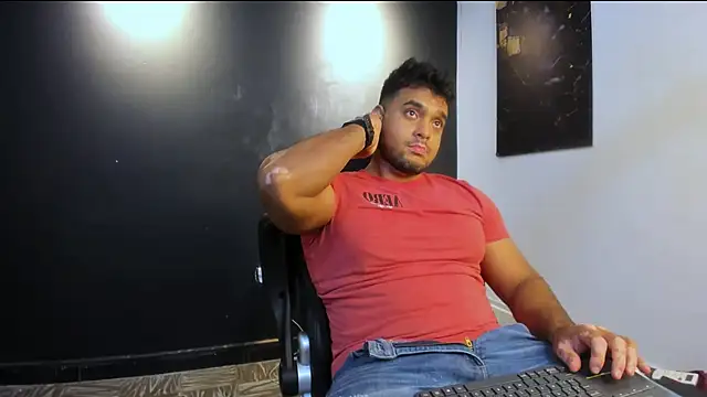 Big furry bear13 online show from 04.11.26