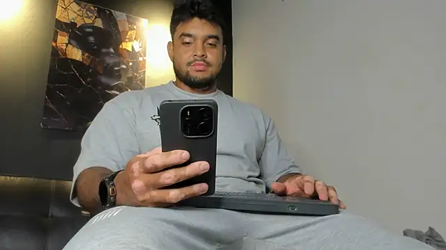 Big furry bear13 online show from 06.10.26
