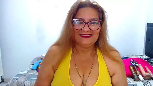 Snapshot of maturehot649 chatting on 10.19.25 maturehot649 online show from 10.19.25