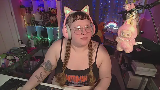 Snapshot of FatVeronica chatting on 03.22.26 FatVeronica online show from 03.22.26