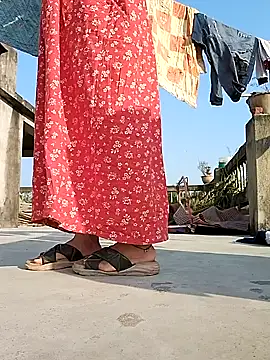 Snapshot of Ishikarana chatting on 12.28.24 Ishikarana online show from 12.28.24