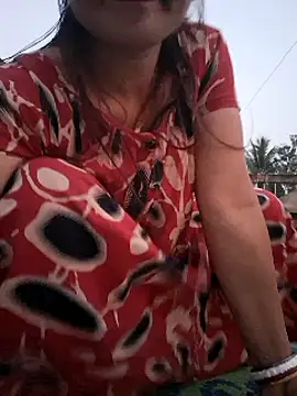 Snapshot of Ishikarana chatting on 01.20.25 Ishikarana online show from 01.20.25