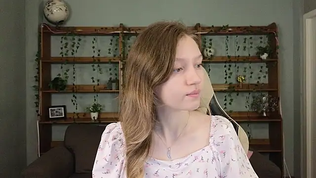 Ksuhesa online show from 12.19.25