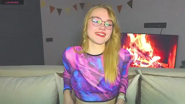 Aurora Golden1 online show from 12.02.24