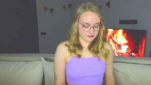 Aurora Golden1 online show from 12.09.24