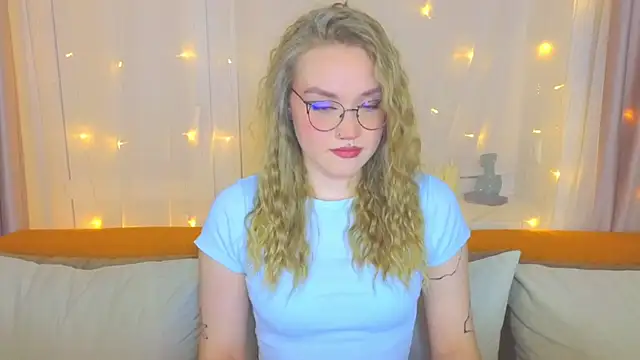 Aurora Golden1 online show from 03.21.25